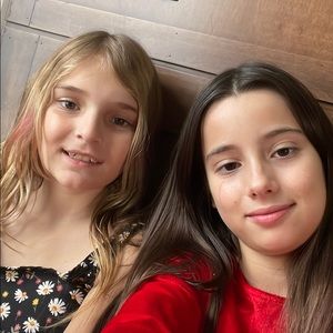 Meet your Posher, Elena